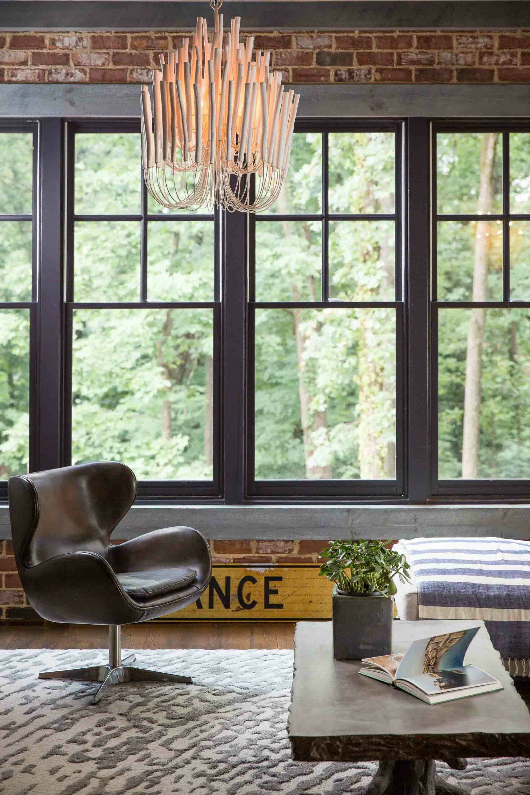 Rennes Court | Living Room | Interior Design by Hart & Lock Design | Buckhead, Atlanta